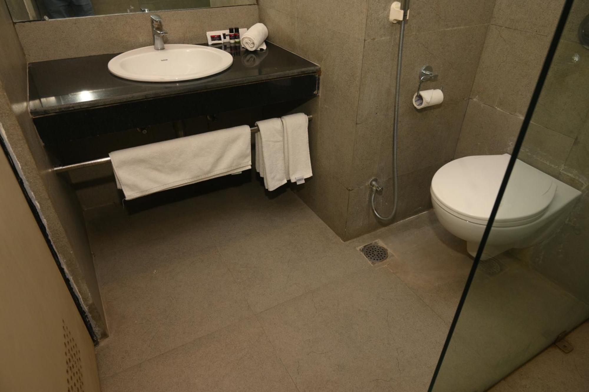 Hotel Polo Max Allahabad Prayagraj Esterno foto