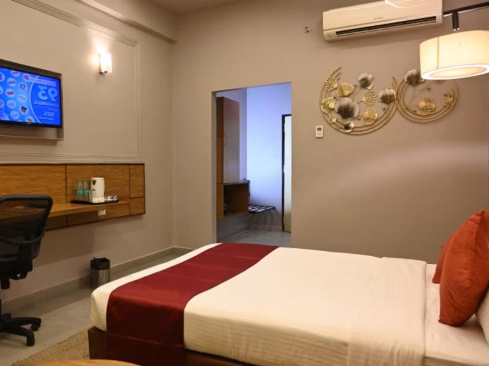 Hotel Polo Max Allahabad Prayagraj Esterno foto