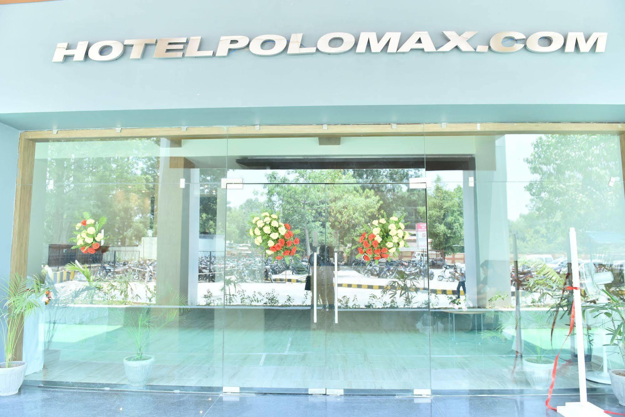 Hotel Polo Max Allahabad Prayagraj Esterno foto